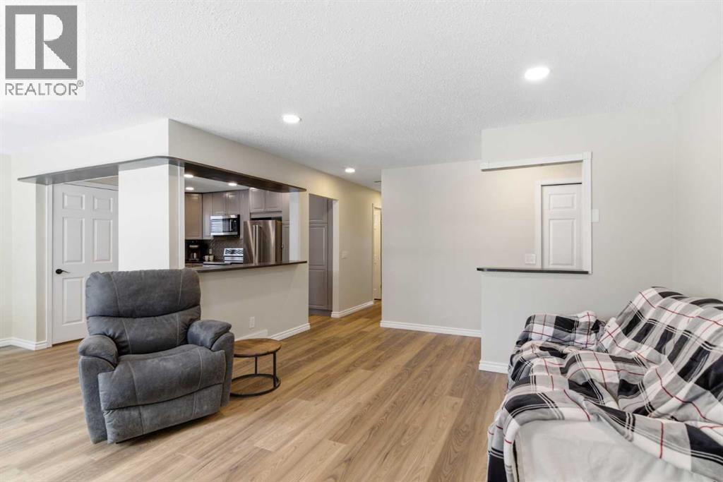 79 Templehill Drive Ne, Calgary, Alberta  T1Y 4C4 - Photo 6 - A2287245