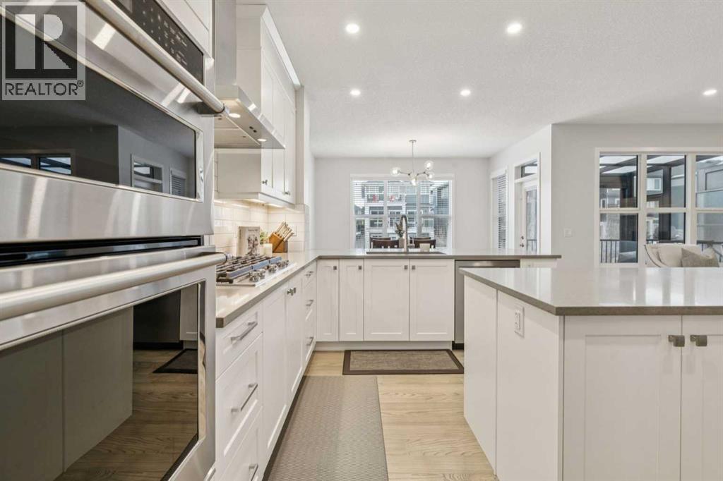 55 Sundown Crescent, Cochrane, Alberta  T4C 2T2 - Photo 9 - A2288253