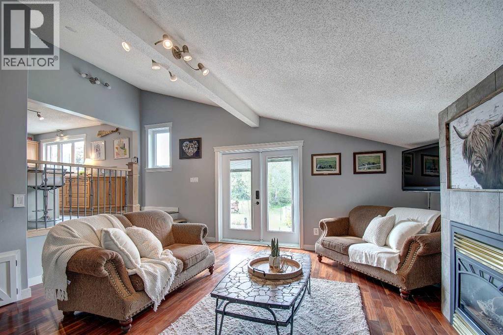 104 Hill Spring Meadows, Rural Rocky View County, Alberta  T4B 2A3 - Photo 18 - A2289131