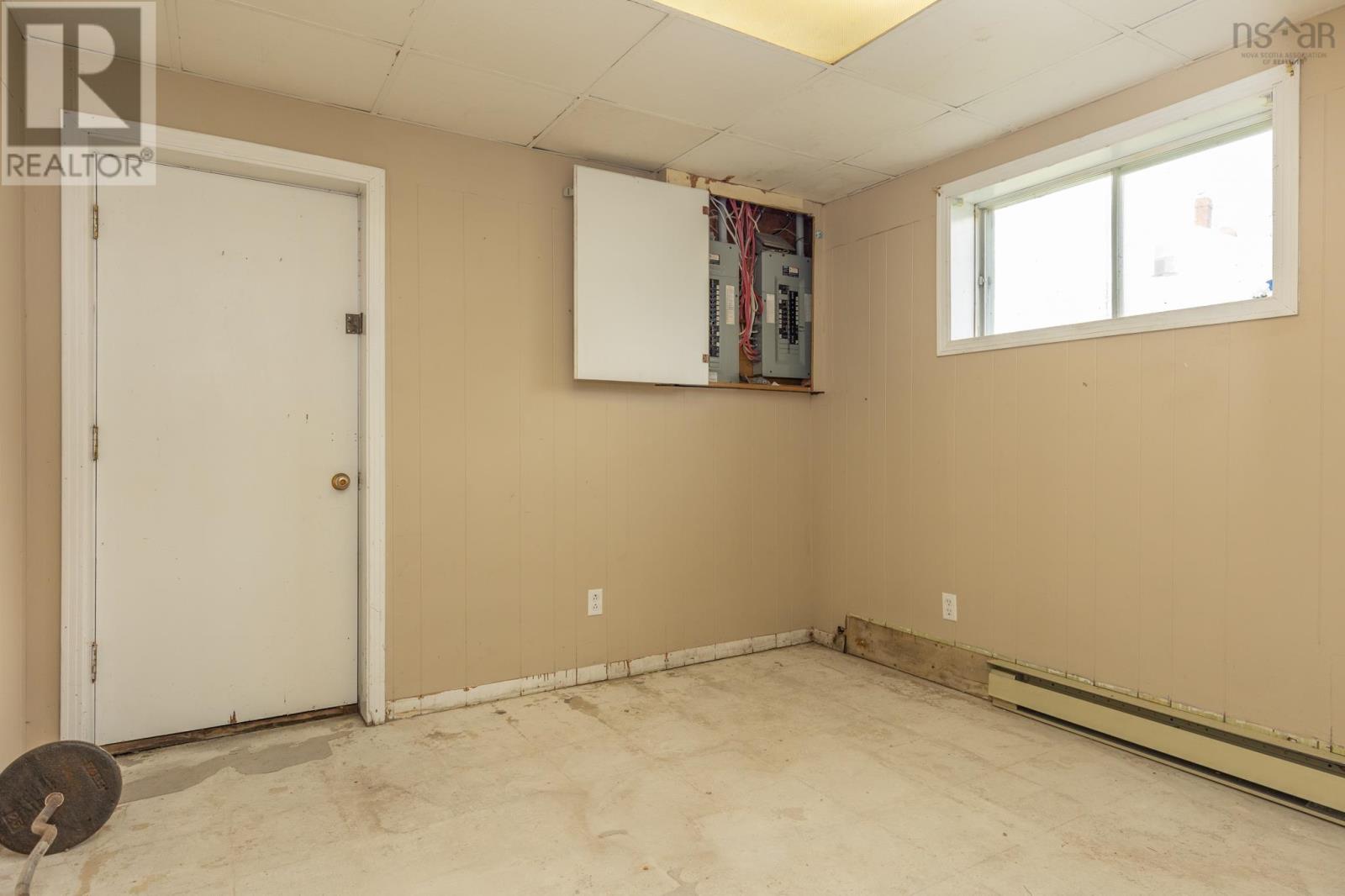 2 Huntington Street, Yarmouth, Nova Scotia  B5A 2R9 - Photo 24 - 202603543