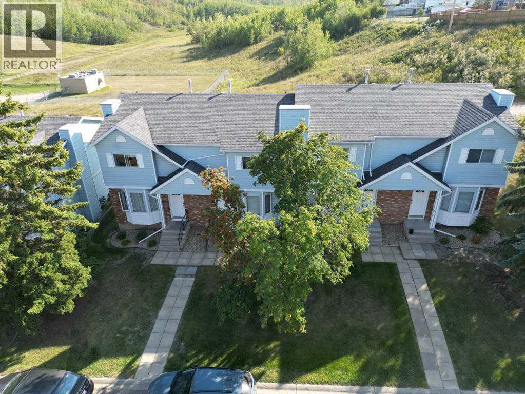 8420 99 Avenue, Peace River, Alberta  T8S 1W3 - Photo 3 - A2256213