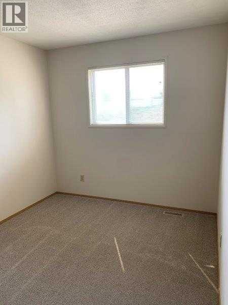 8420 99 Avenue, Peace River, Alberta  T8S 1W3 - Photo 14 - A2256213