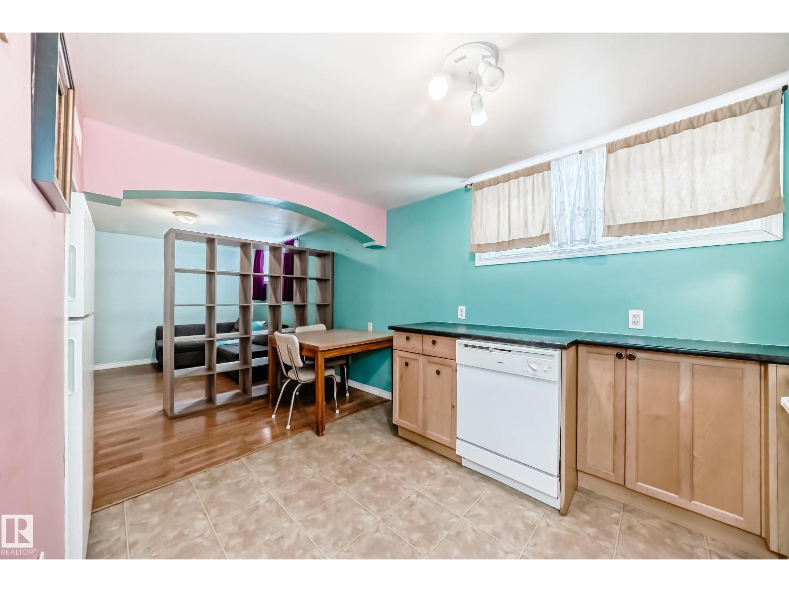 9823 75 Av Nw, Edmonton, Alberta  T6E 1H9 - Photo 30 - E4475216