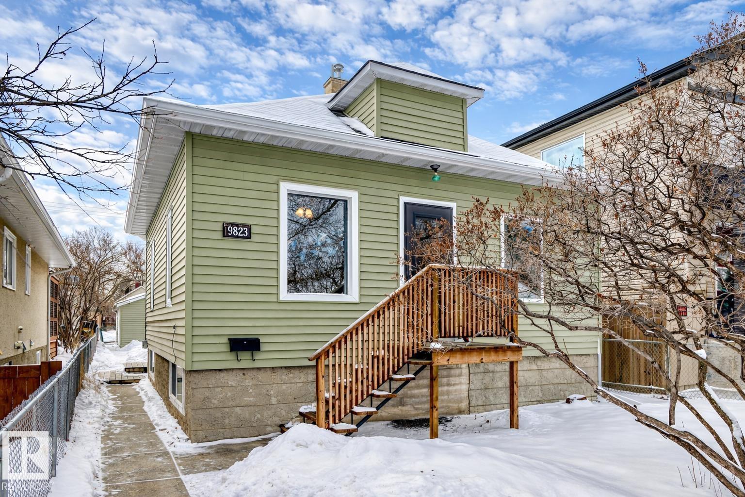 9823 75 AV NW, edmonton, Alberta