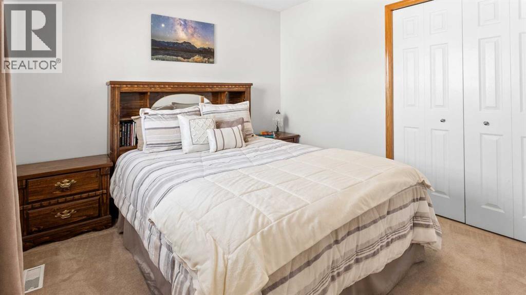 323 Mt Cornwall Circle Se, Calgary, Alberta  T2Z 2J7 - Photo 32 - A2289182