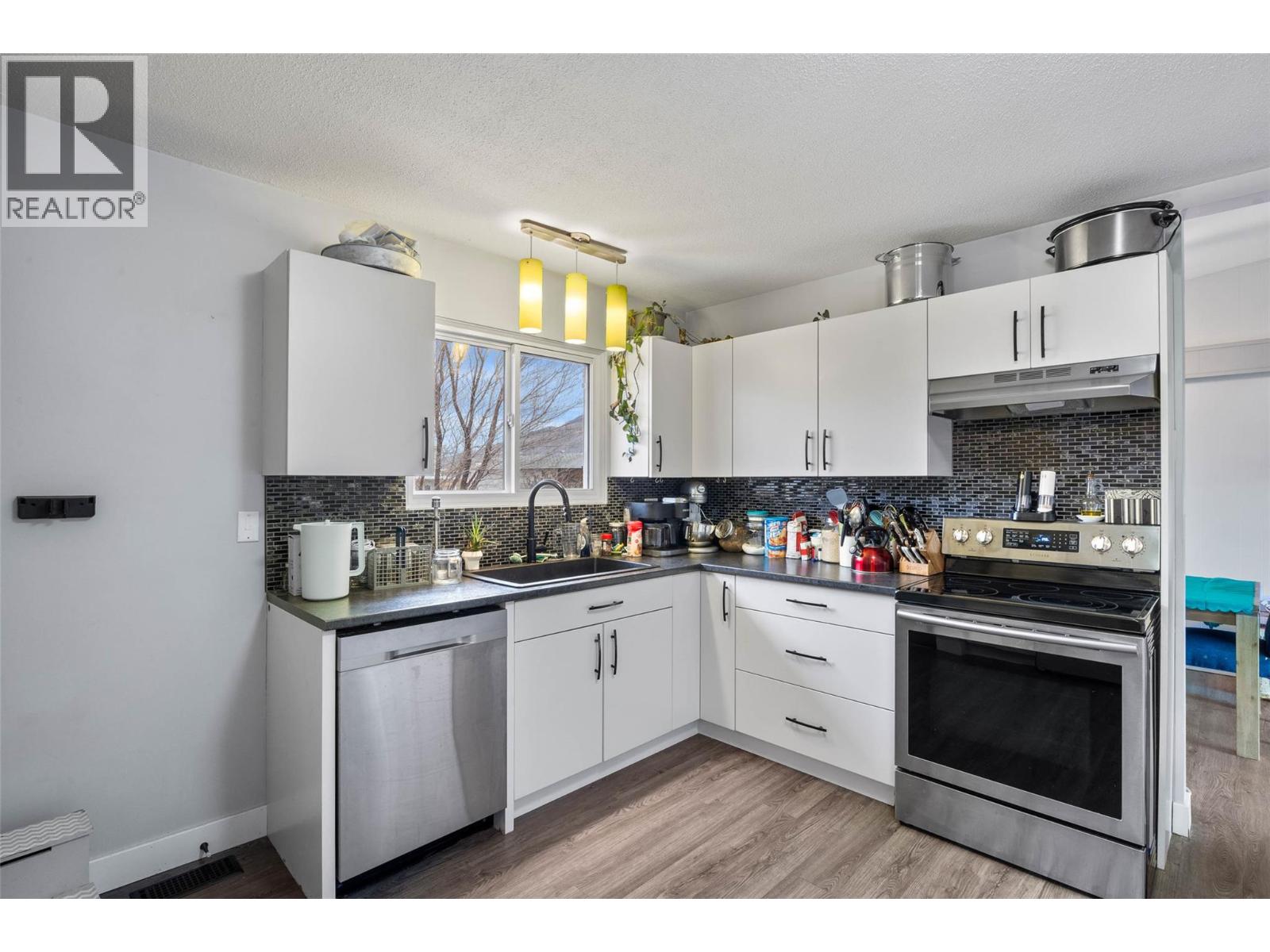 1024 Pembroke Avenue, Kamloops, British Columbia  V2B 1Z4 - Photo 13 - 10374492