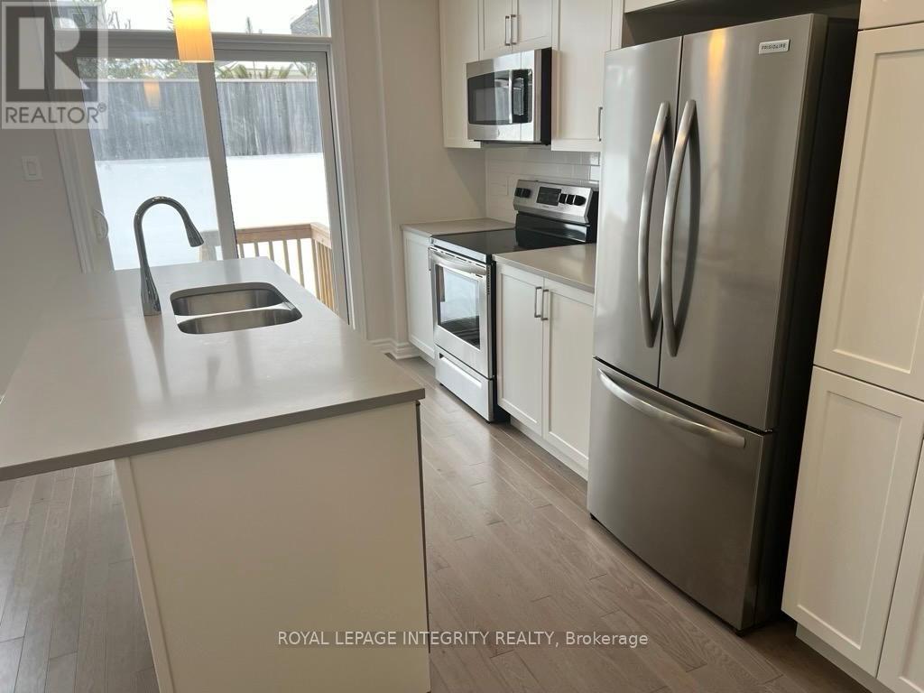 504 Enclave Lane, Clarence-Rockland, Ontario K4K 0M8 - Photo 6 - X12828954