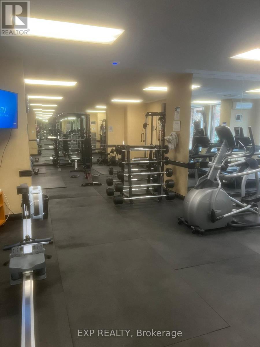 222 - 633 Bay Street, Toronto, Ontario  M5G 2G4 - Photo 28 - C12814432