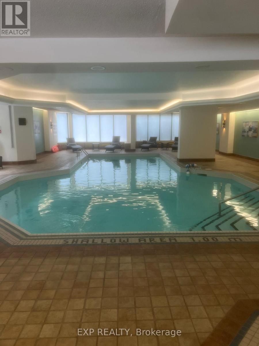 222 - 633 Bay Street, Toronto, Ontario  M5G 2G4 - Photo 34 - C12814432