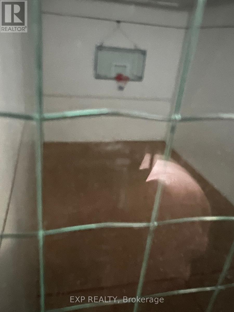 222 - 633 Bay Street, Toronto, Ontario  M5G 2G4 - Photo 44 - C12814432