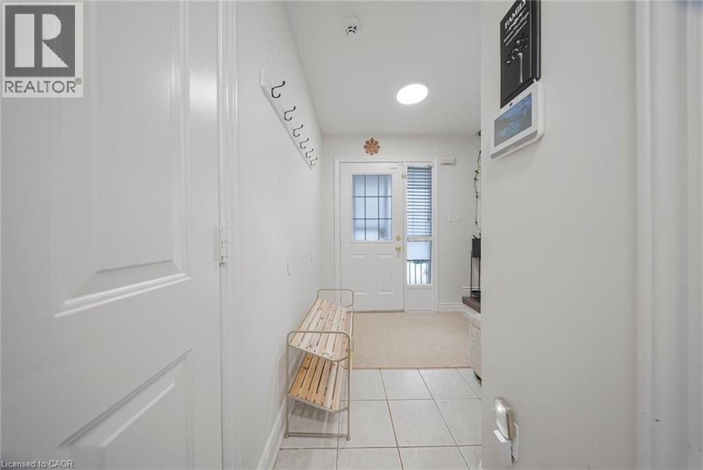 469 Old Newbury Lane, Cambridge, Ontario  N3H 5P5 - Photo 7 - 40808342