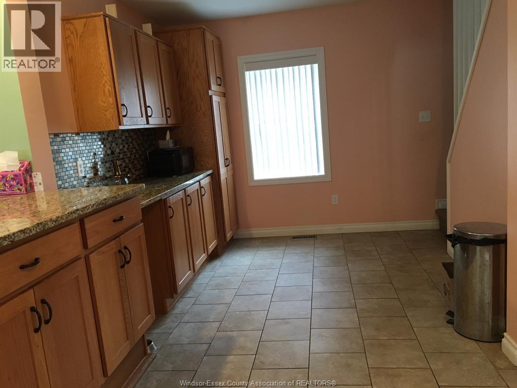 2168 Dominion, Windsor, Ontario  N9B 3H9 - Photo 13 - 26003884