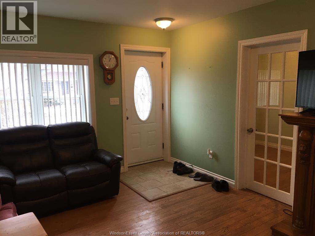 2168 Dominion, Windsor, Ontario  N9B 3H9 - Photo 10 - 26003884