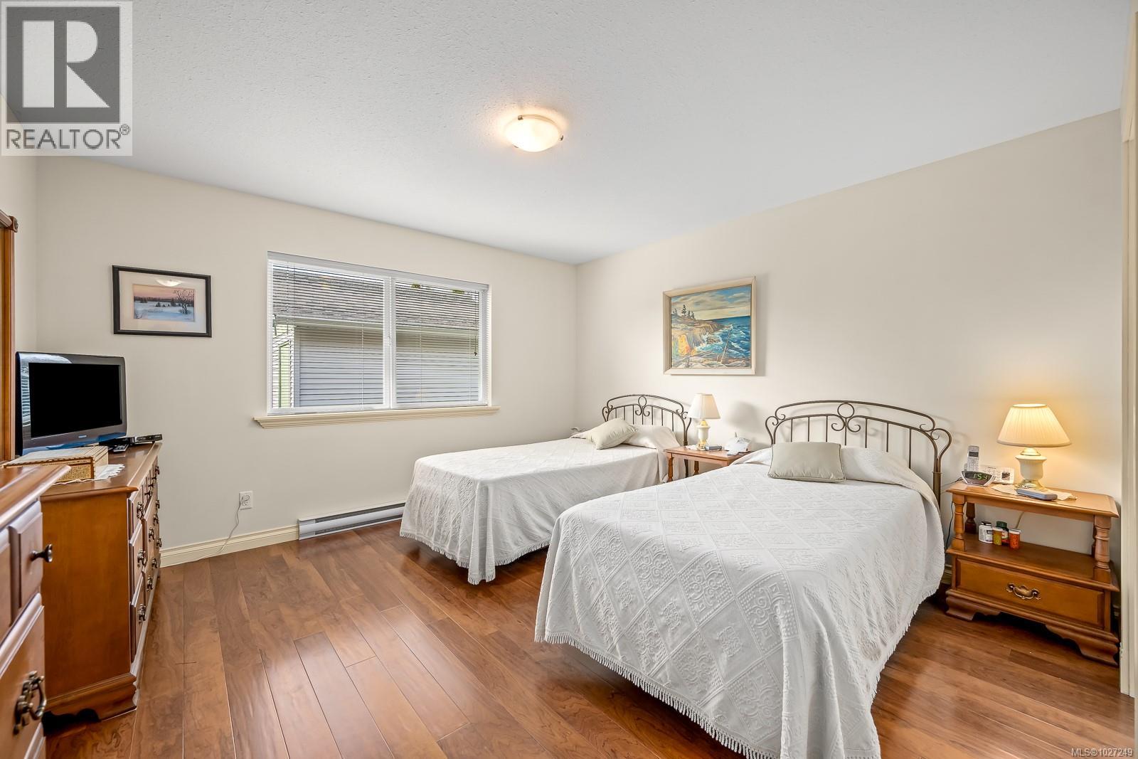 803 Labrador Dr, Comox, British Columbia  V9M 4H9 - Photo 25 - 1027249