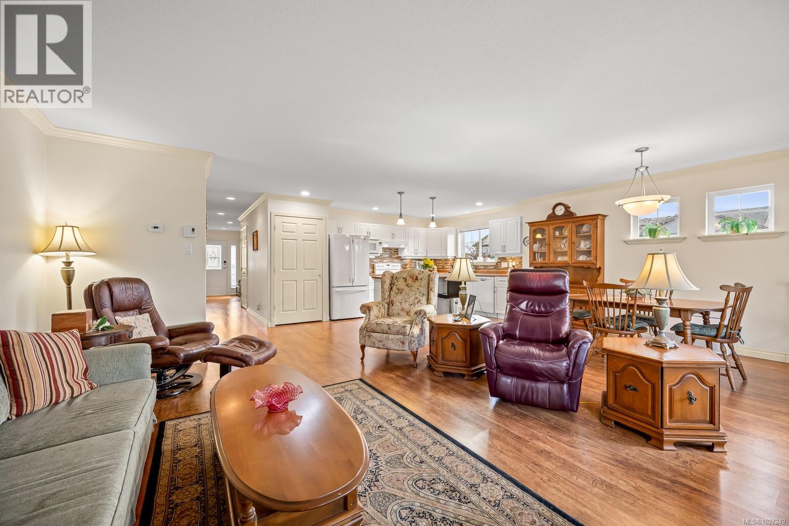 803 Labrador Dr, Comox, British Columbia  V9M 4H9 - Photo 19 - 1027249