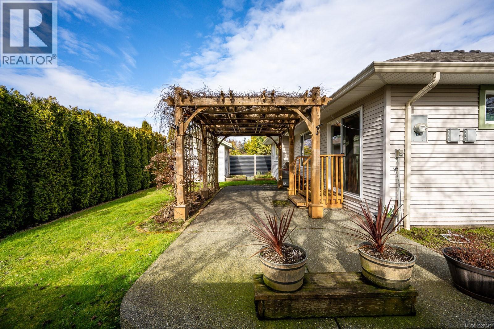 803 Labrador Dr, Comox, British Columbia  V9M 4H9 - Photo 41 - 1027249