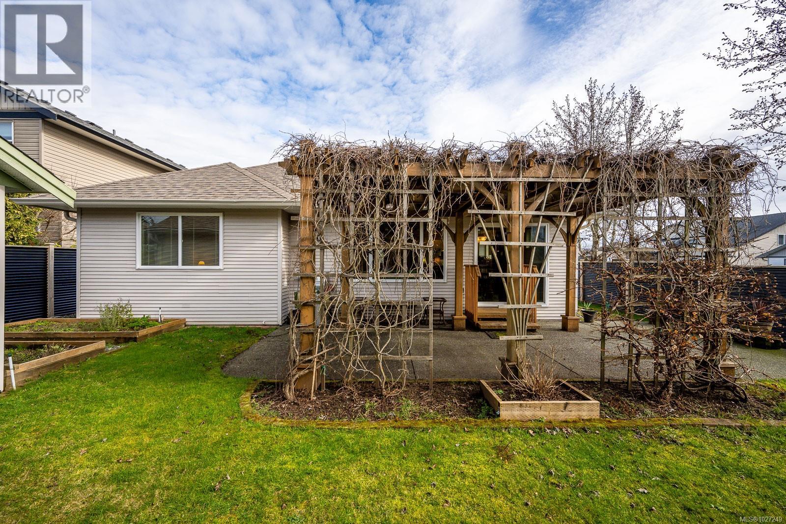 803 Labrador Dr, Comox, British Columbia  V9M 4H9 - Photo 38 - 1027249