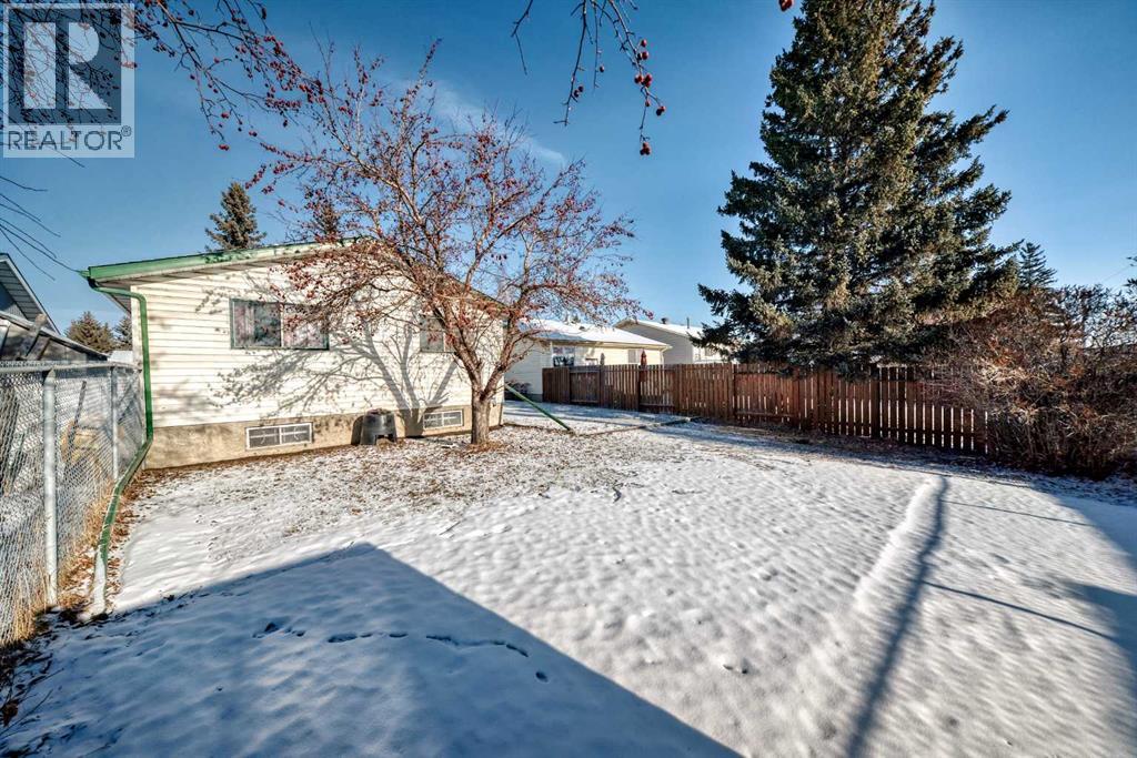 208 Bracewood Road Sw, Calgary, Alberta  T2W 3C1 - Photo 41 - A2280350