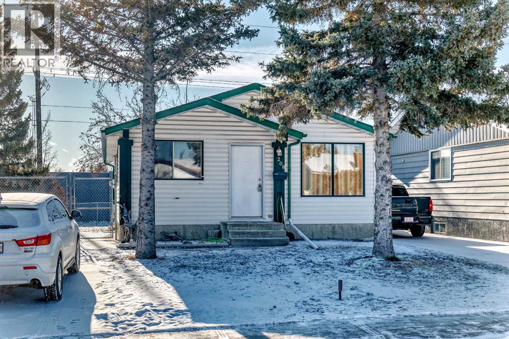 208 Bracewood Road Sw, Calgary, Alberta  T2W 3C1 - Photo 35 - A2280350