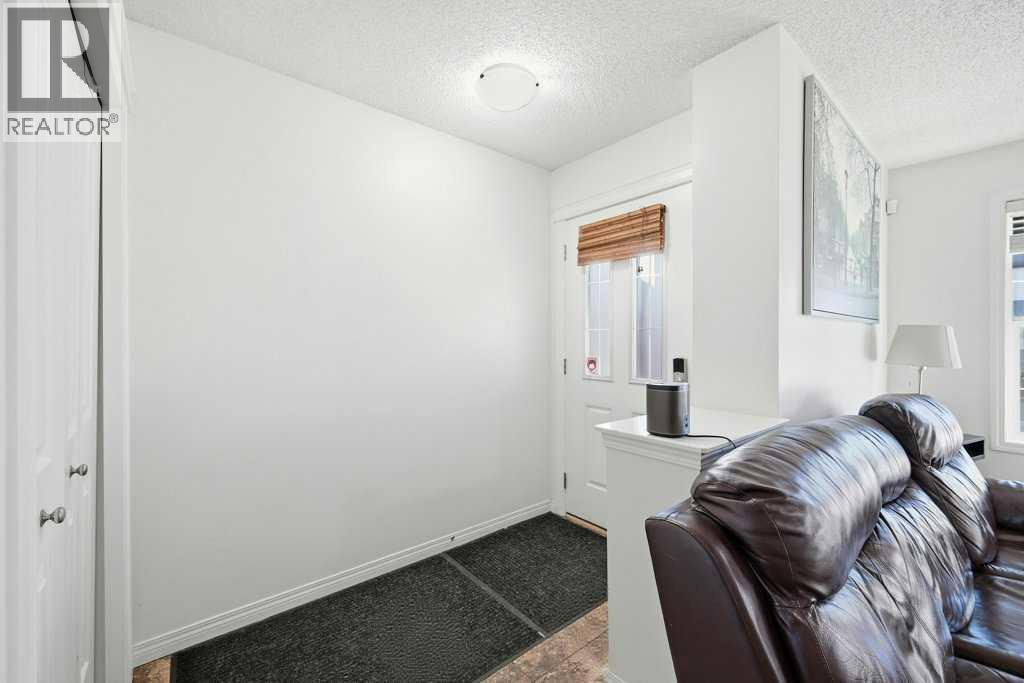 70 Skyview Point Green Ne, Calgary, Alberta  T3N 0G6 - Photo 5 - A2287436