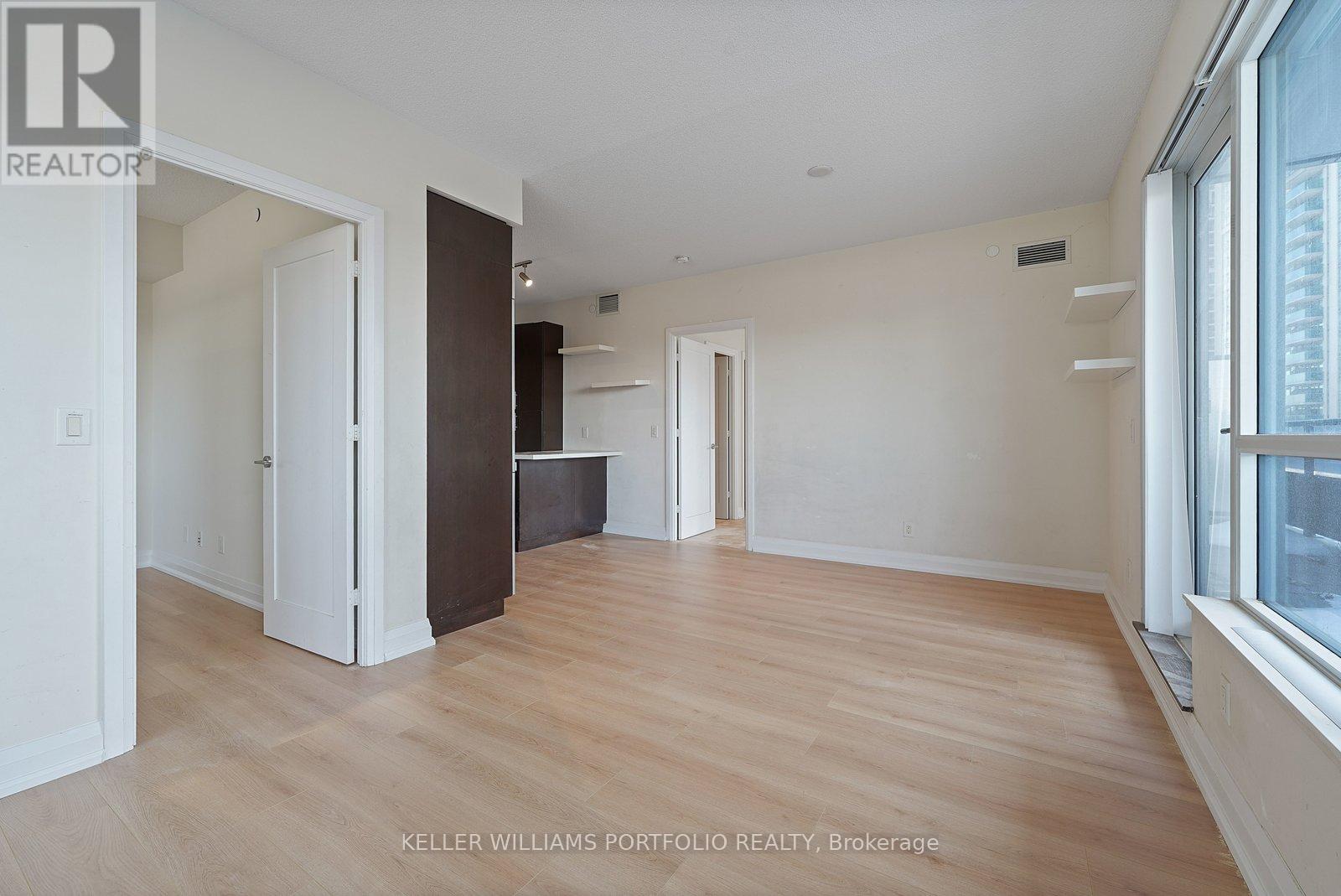 210 - 2 Anndale Drive, Toronto, Ontario  M2N 0G5 - Photo 14 - C12828990