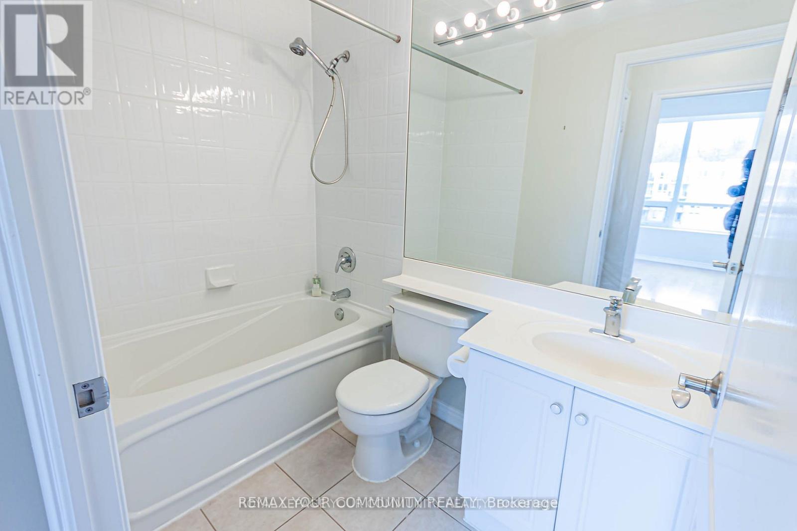 803 - 28 William Carson Crescent, Toronto, Ontario  M2P 2H1 - Photo 24 - C12828992