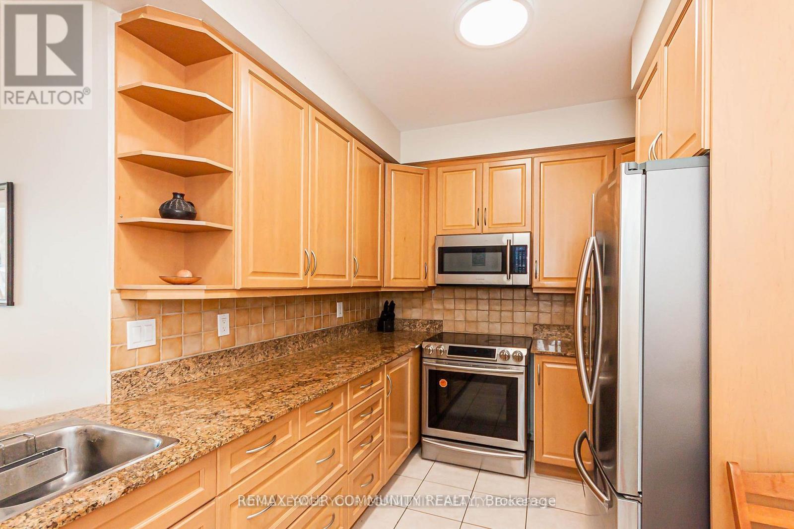 803 - 28 William Carson Crescent, Toronto, Ontario  M2P 2H1 - Photo 5 - C12828992