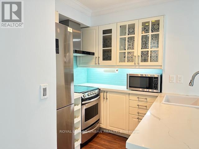 1010 - 2121 Lake Shore Boulevard W, Toronto, Ontario  M8V 4E9 - Photo 7 - W12828360