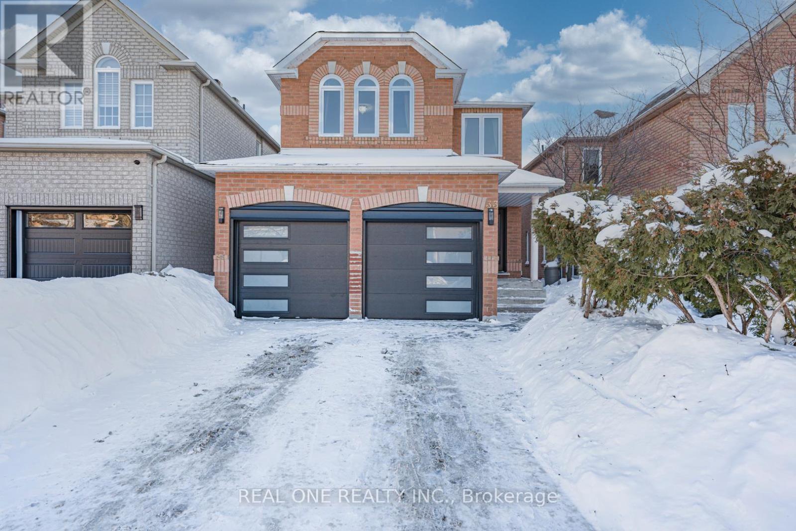 33 FORMOSA DRIVE, Richmond Hill, Ontario