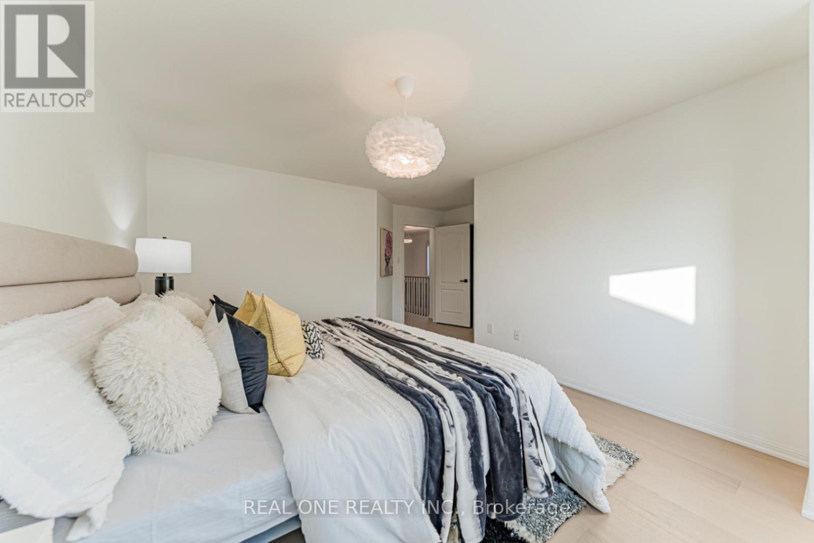 33 Formosa Drive, Richmond Hill, Ontario  L4S 1S6 - Photo 32 - N12828972