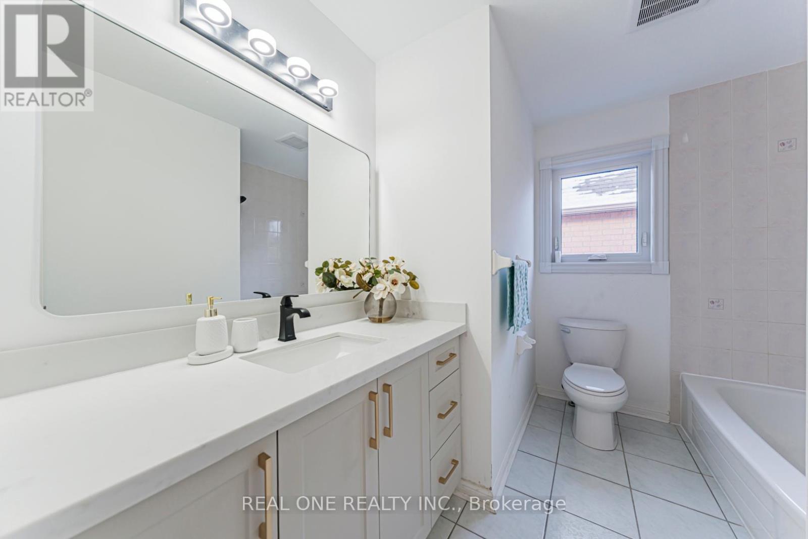 33 Formosa Drive, Richmond Hill, Ontario  L4S 1S6 - Photo 40 - N12828972