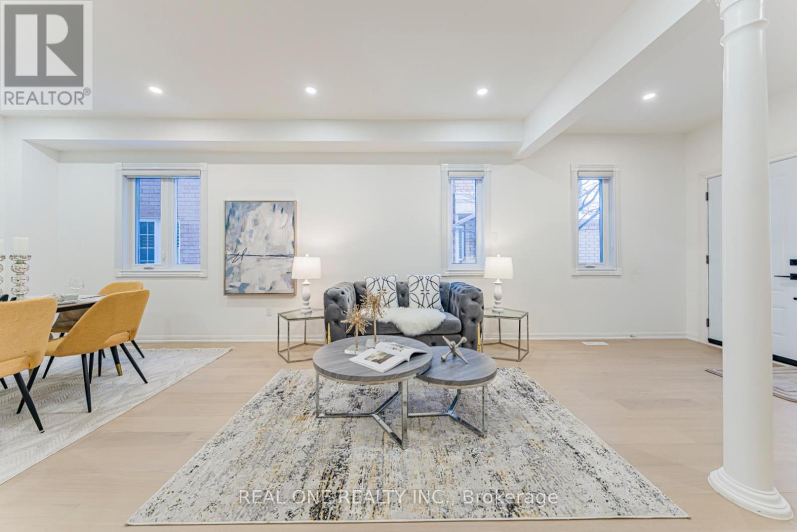 33 Formosa Drive, Richmond Hill, Ontario  L4S 1S6 - Photo 8 - N12828972