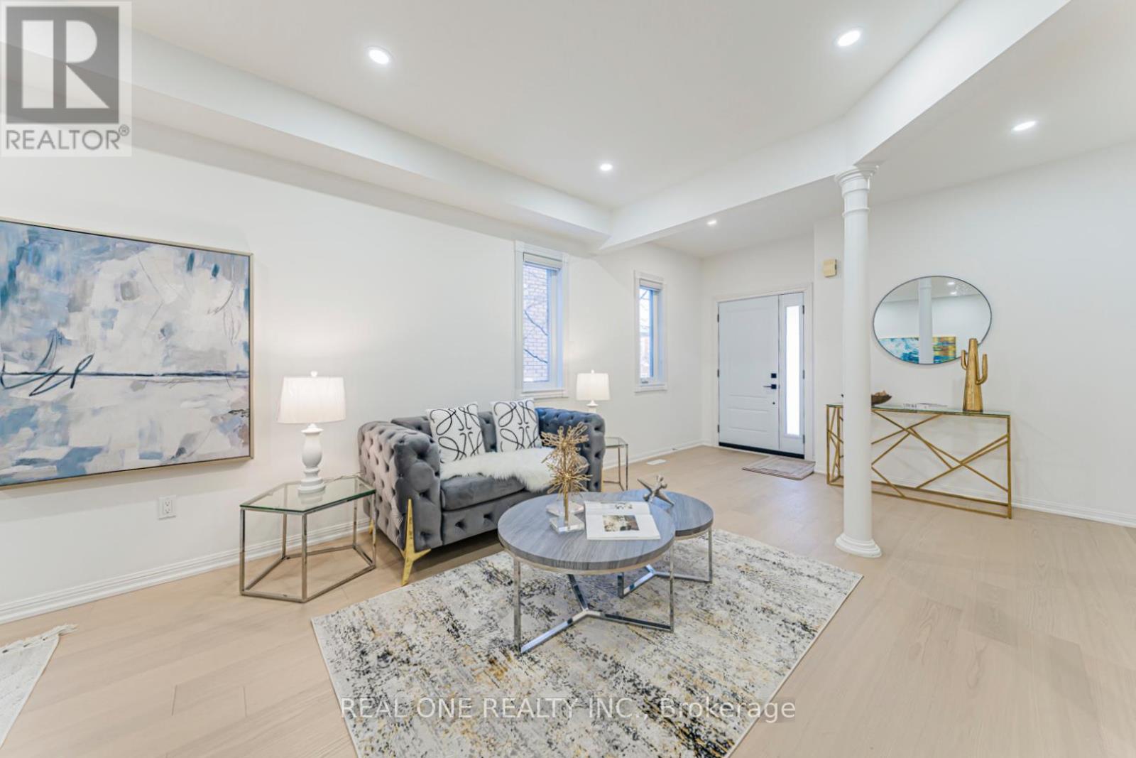 33 Formosa Drive, Richmond Hill, Ontario  L4S 1S6 - Photo 9 - N12828972