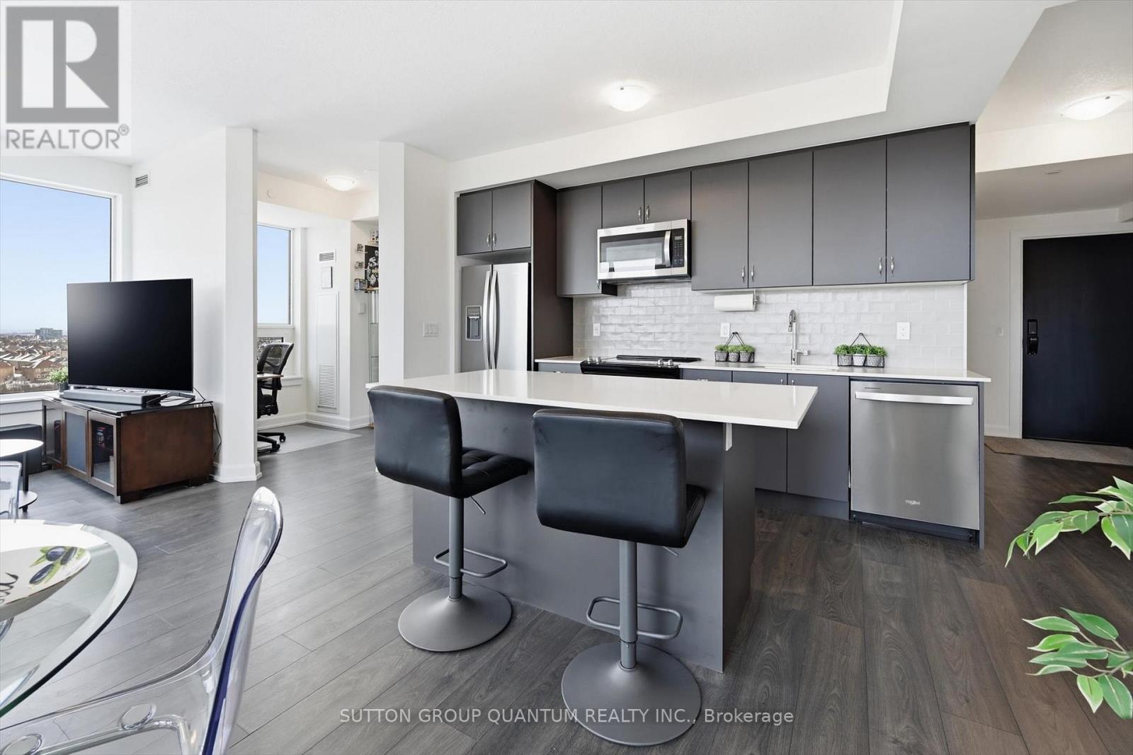 1004 - 3200 William Coltson Avenue, Oakville, Ontario  L6H 7W6 - Photo 11 - W12828976