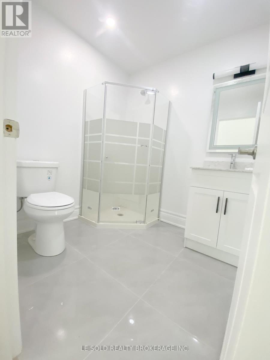 Room L201 - 81 Hallam Street, Toronto, Ontario  M6H 1W7 - Photo 13 - W12828994