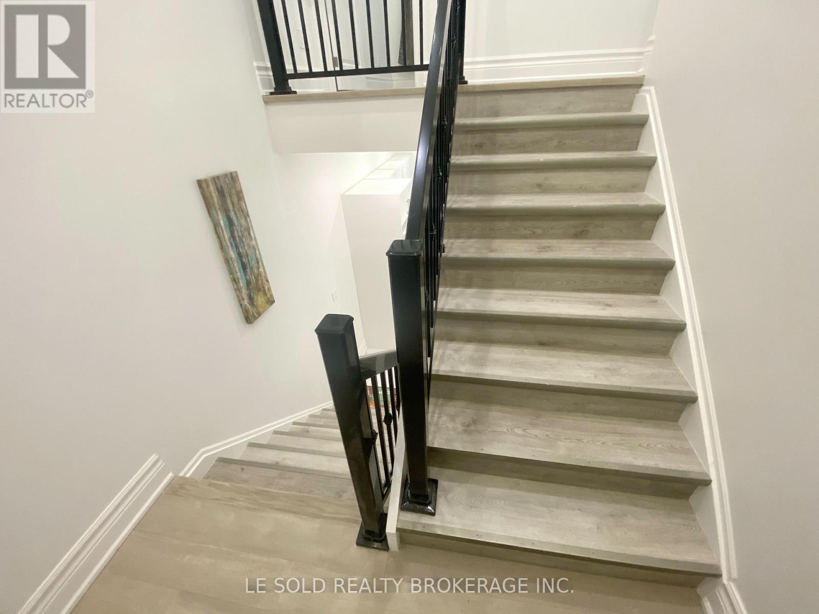 Room L201 - 81 Hallam Street, Toronto, Ontario  M6H 1W7 - Photo 8 - W12828994