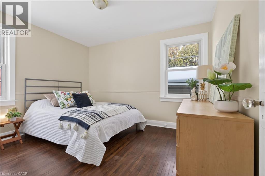 2067 Maplewood Drive, Burlington, Ontario  L7R 2C6 - Photo 13 - 40805859