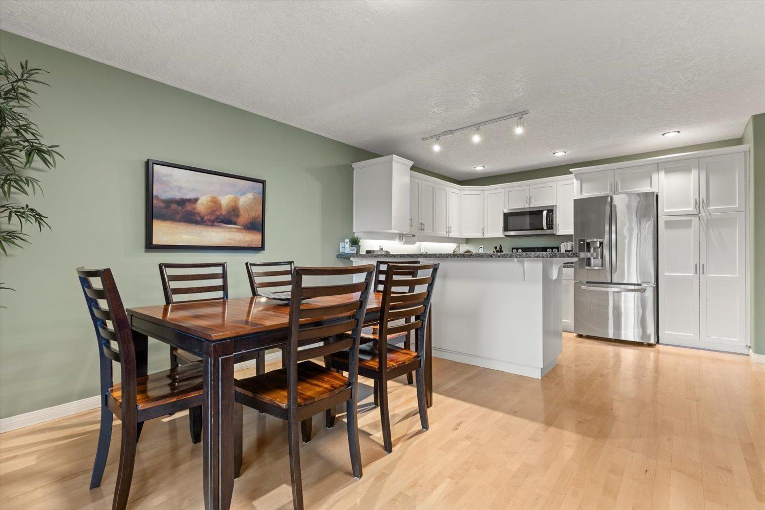 90 4001 Old Clayburn Road, Abbotsford, British Columbia  V3G 1C5 - Photo 13 - R3082416