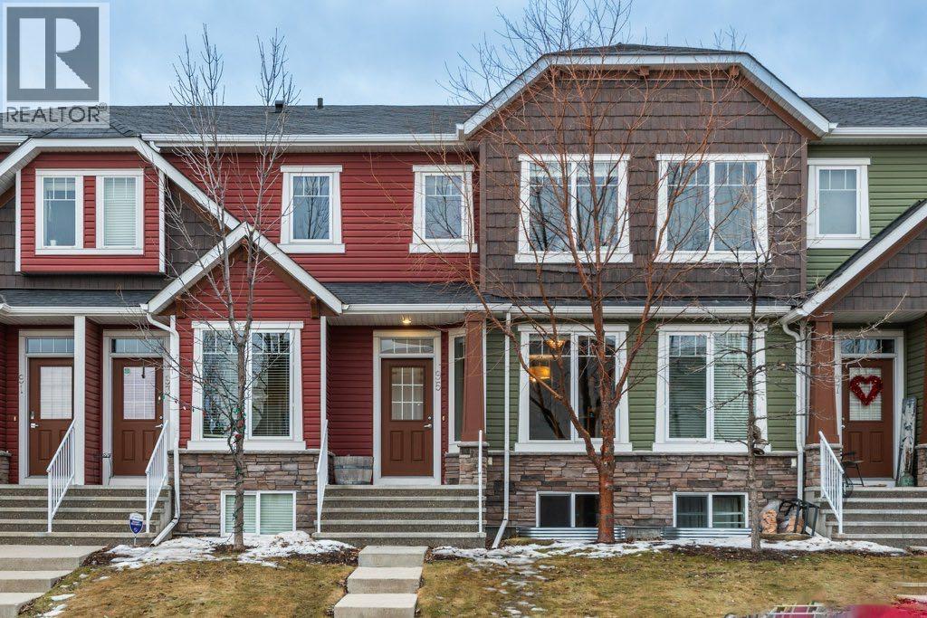 95 Aspen Hills Drive SW, Calgary, Alberta