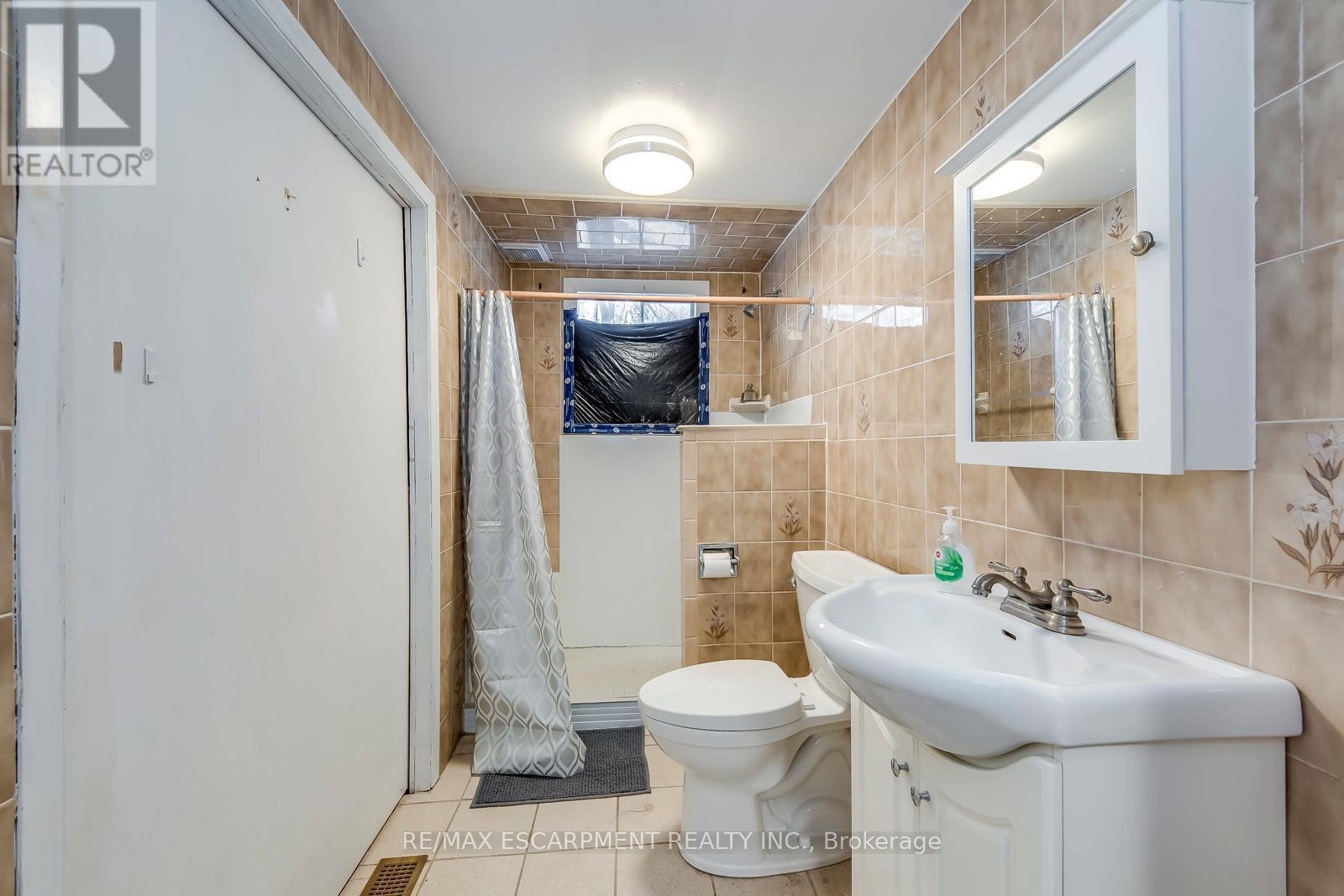 142 Ewen Road, Hamilton, Ontario  L8S 3C7 - Photo 19 - X12828982