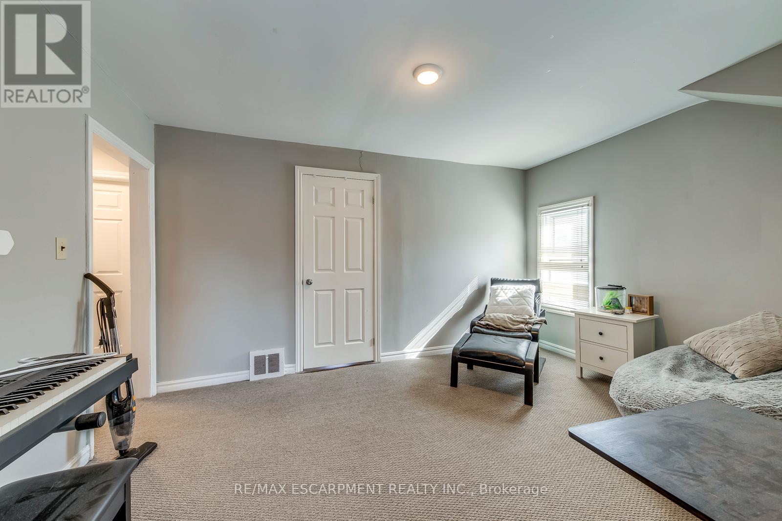 142 Ewen Road, Hamilton, Ontario  L8S 3C7 - Photo 22 - X12828982