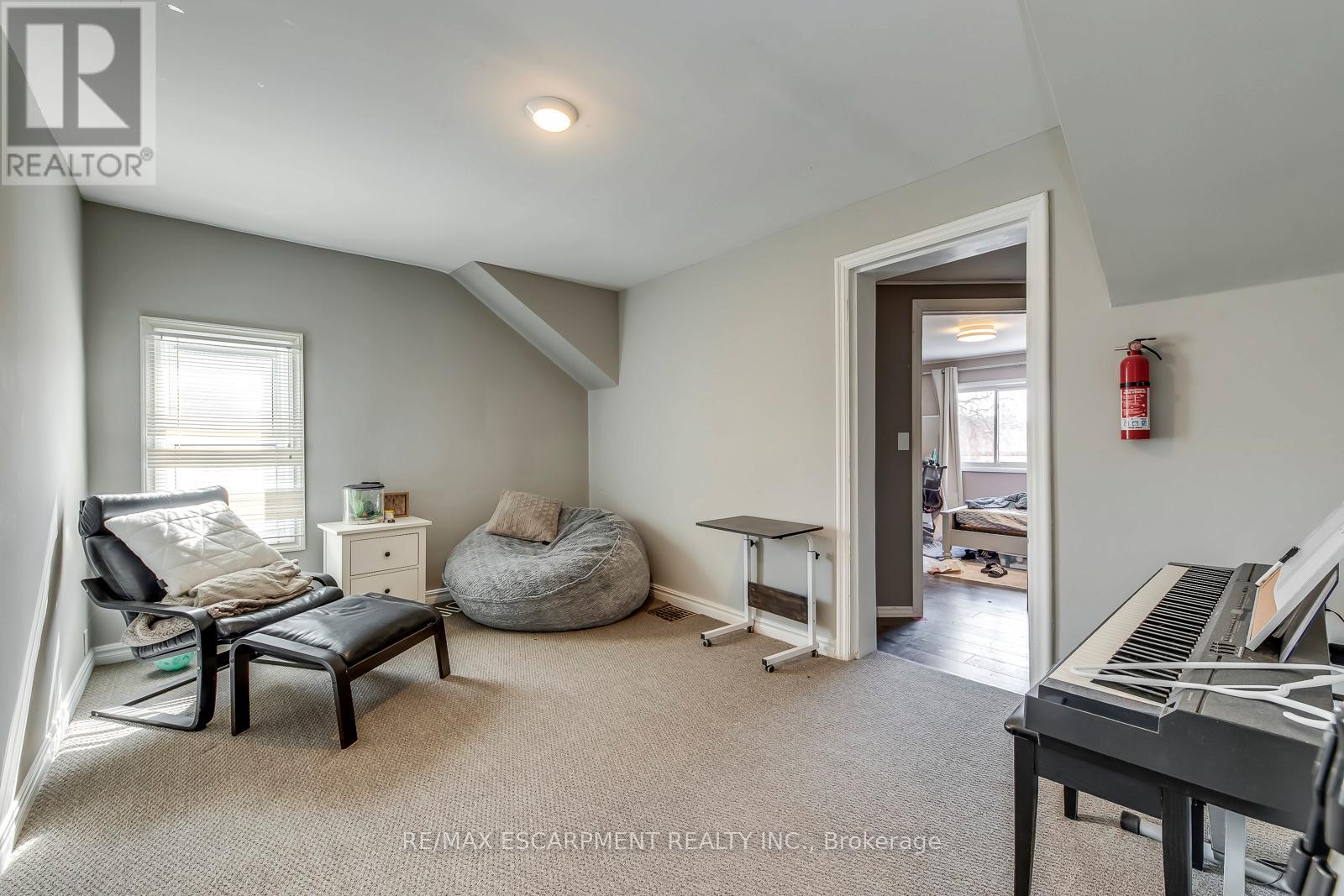 142 Ewen Road, Hamilton, Ontario  L8S 3C7 - Photo 23 - X12828982