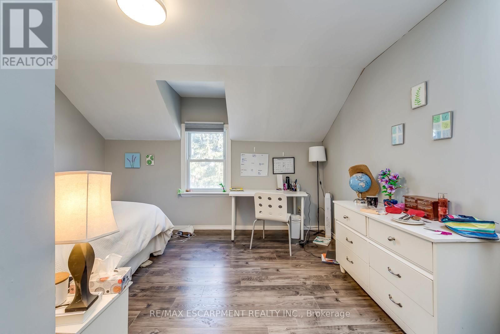 142 Ewen Road, Hamilton, Ontario  L8S 3C7 - Photo 24 - X12828982