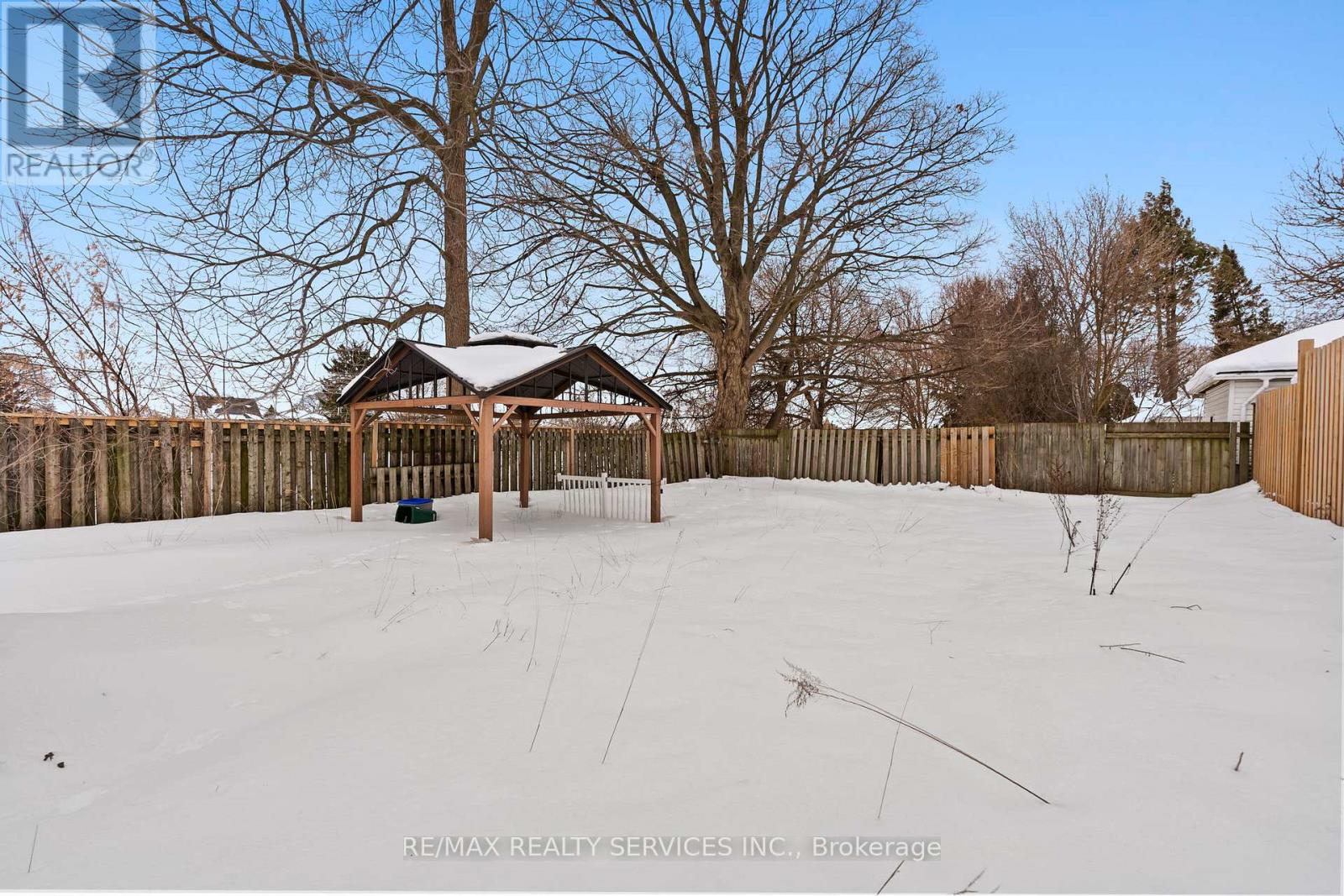 5292 Bridge Street, Niagara Falls, Ontario  L2E 2T3 - Photo 14 - X12828984