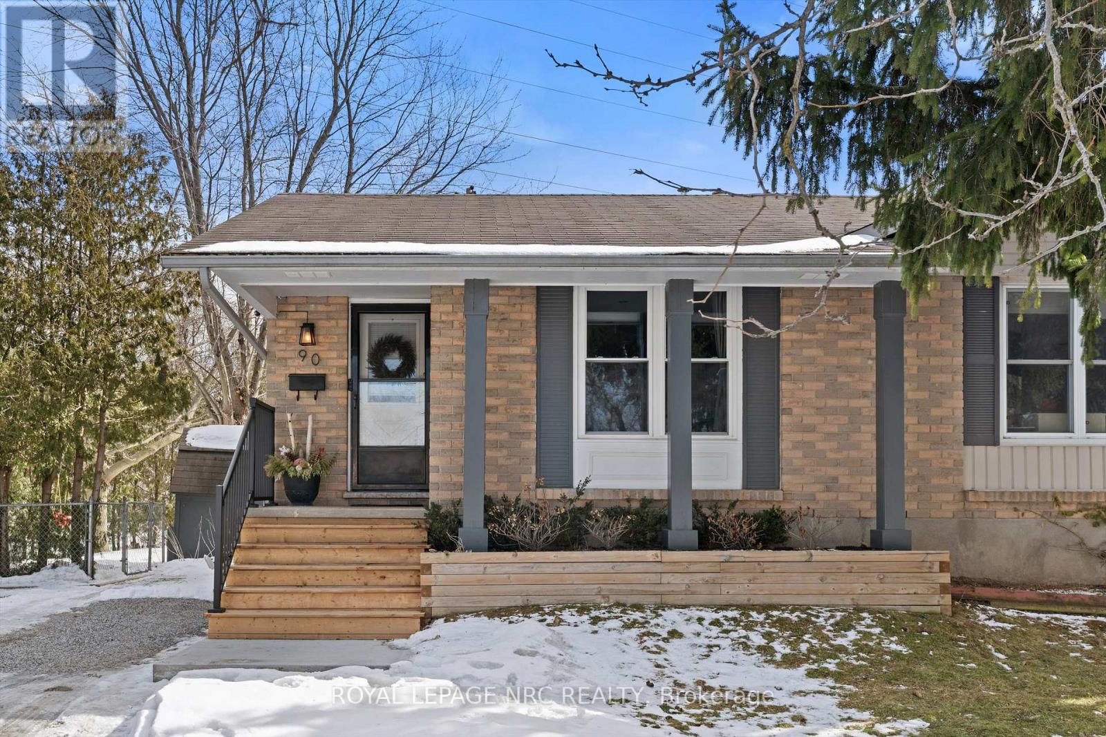 90 OXFORD STREET, St. Catharines, Ontario