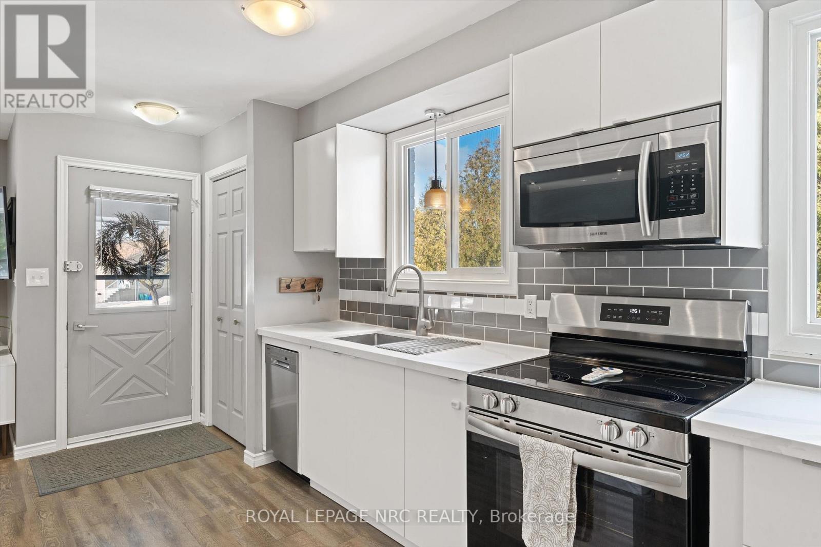 90 Oxford Street, St. Catharines, Ontario  L2P 3T6 - Photo 13 - X12829036