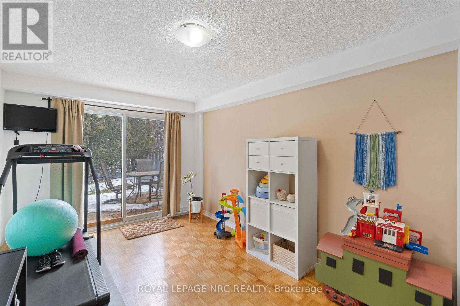 90 Oxford Street, St. Catharines, Ontario  L2P 3T6 - Photo 22 - X12829036