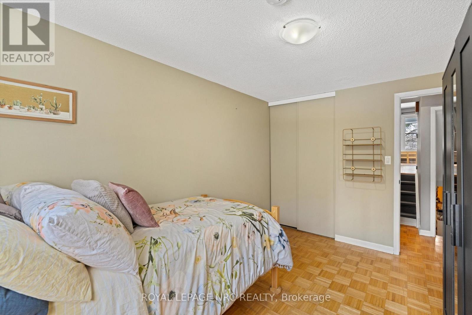 90 Oxford Street, St. Catharines, Ontario  L2P 3T6 - Photo 25 - X12829036