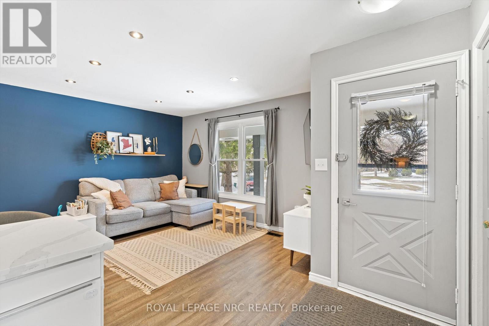 90 Oxford Street, St. Catharines, Ontario  L2P 3T6 - Photo 4 - X12829036