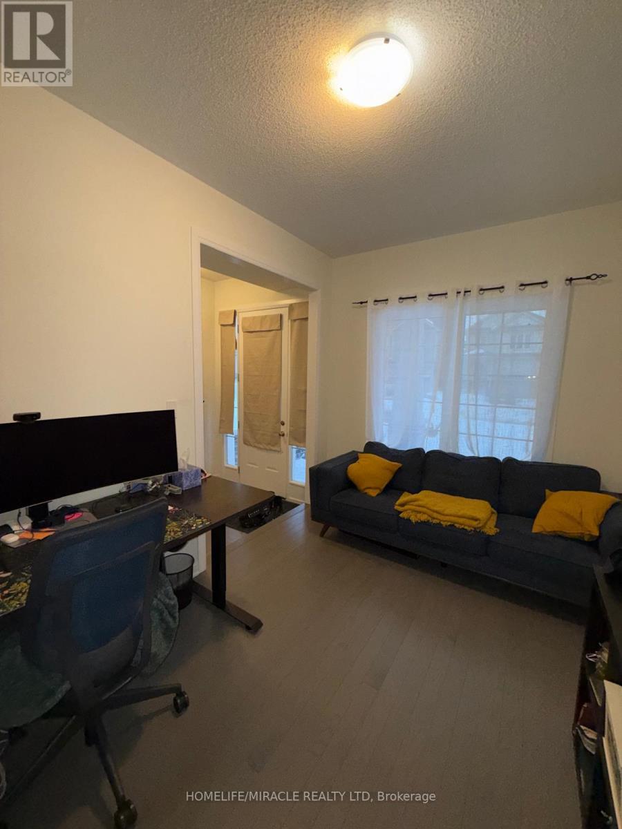 62 Golf Links Drive, Loyalist, Ontario  K0H 1G0 - Photo 3 - X12819596